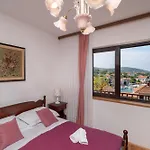 度假居 Peaceful Stone House 100m From Sea Private Garden 大德尔韦尼克