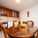 Peaceful Stone House 100m From Sea Private Garden 大德尔韦尼克