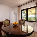 度假居 Peaceful Stone House 100m From Sea Private Garden