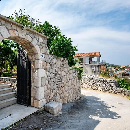 Kuca 100m Od Mora - Casa vacanze