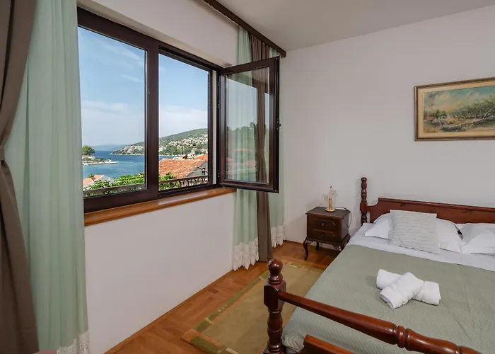 Peaceful Stone House 100m From Sea Private Garden * Drvenik Veli