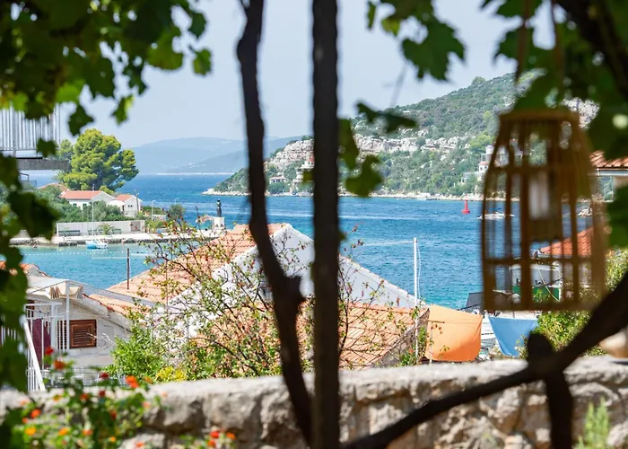 Peaceful Stone House 100m From Sea Private Garden